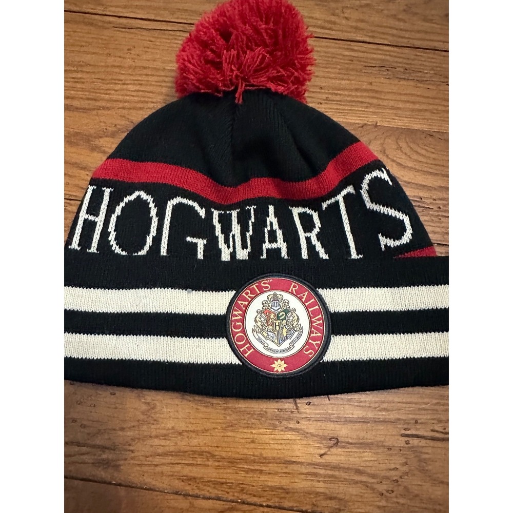 hogwart railway harry potter toboggan with pom pom